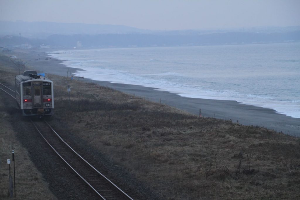 （釧網本線北浜駅の展望台から見たオホーツク海）